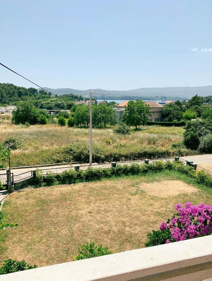 Peaceful, Cosy Tivat Guesthouse Bagian luar foto
